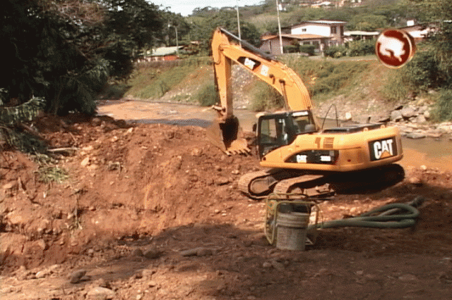 La maquinaria está trabajando.