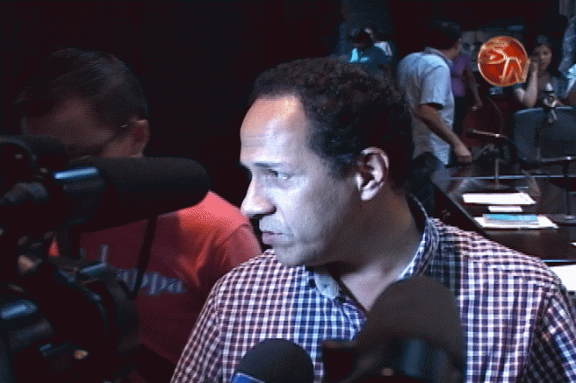 Esquivó a la prensa. Esquivó a la prensa.