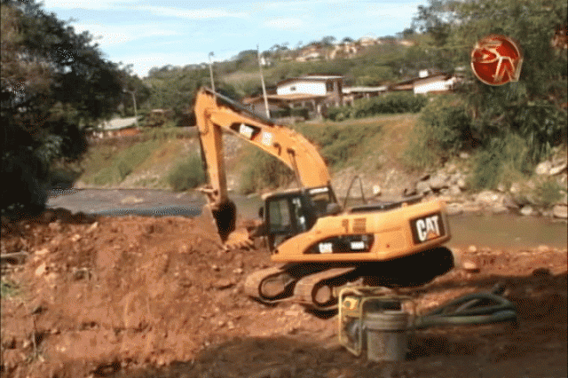 Esperan pronto el nuevo puente.