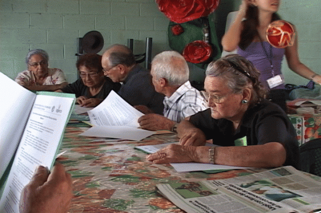 Participantes en una de las charlas. Participantes en una de las charlas.