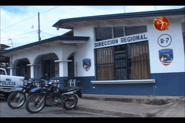 Detenidos a la orden de agentes judiciales. Detenidos a la orden de agentes judiciales.