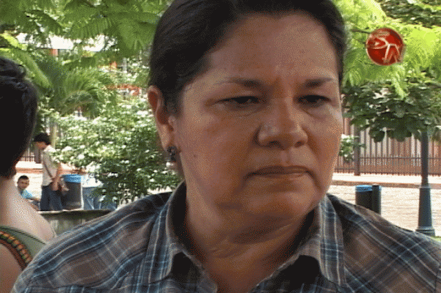 Xinia Espinoza, diputada. Xinia Espinoza, diputada.