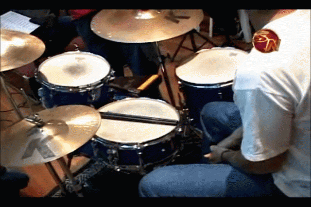 Audiciones se realizarán de 8 a 11 de la mañana. Audiciones se realizarán de 8 a 11 de la mañana.