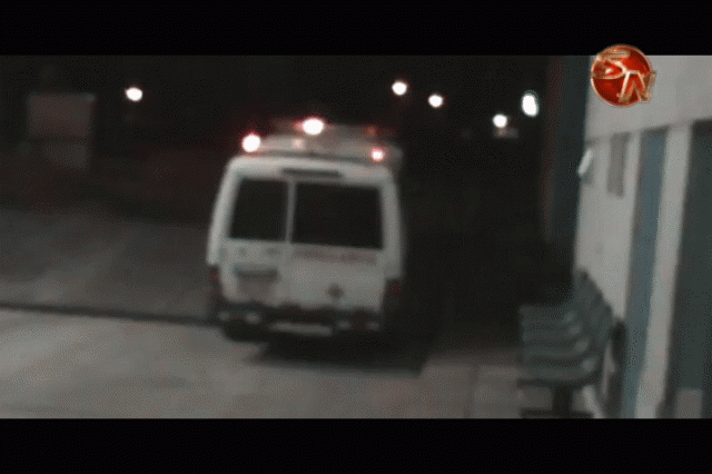 El motociclista fue trasladado a la clínica. El motociclista fue trasladado a la clínica.