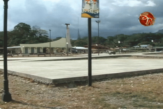 Las autoridades llegaron al lugar. Las autoridades llegaron al lugar.