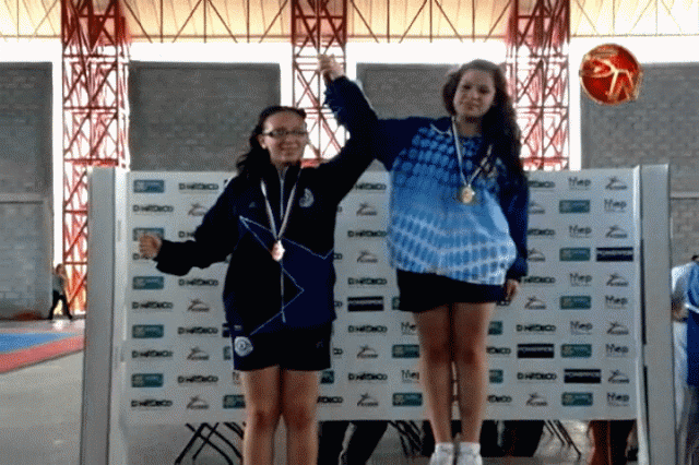 Participantes obtuvieron 10 medallas. Participantes obtuvieron 10 medallas.