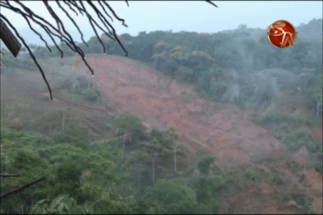 Hay un deslizamiento cercano. Hay un deslizamiento cercano.