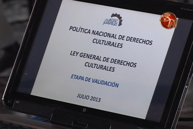 Buscan opiniones sobre esta ley. Buscan opiniones sobre esta ley.
