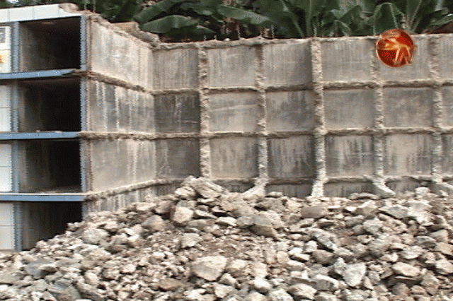 Ya demolieron los nichos. Ya demolieron los nichos.