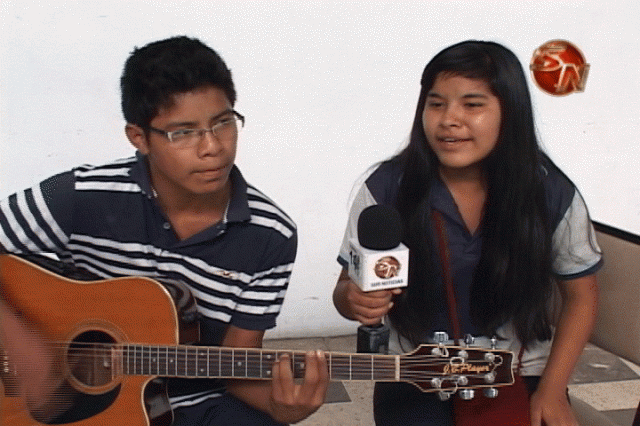 Juan y Leticia Méndez, estudiantes. Juan y Leticia Méndez, estudiantes.