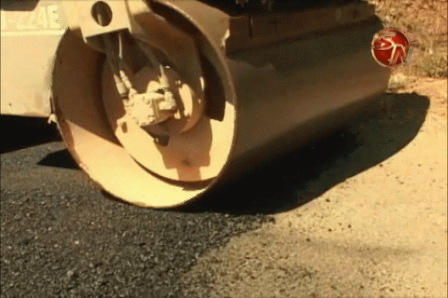 Presentó la propuesta. Presentó la propuesta.