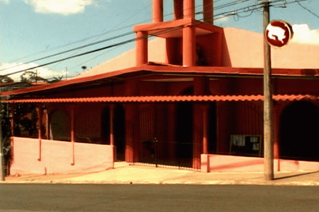 Iglesia de Sagrada Familia. Iglesia de Sagrada Familia.