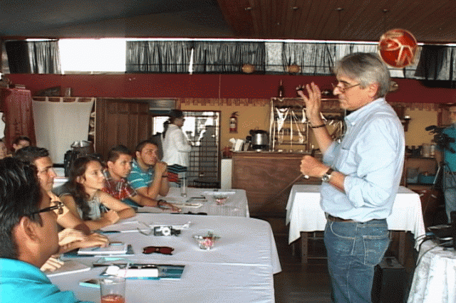 Brindaron una capacitación. Brindaron una capacitación.