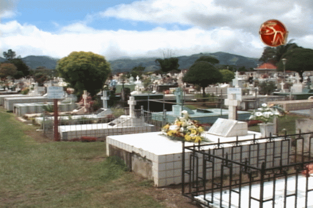 La Misa será a las 10 a.m. La Misa será a las 10 a.m.
