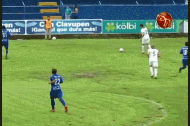 El equipo no tuvo mucha taquilla. El equipo no tuvo mucha taquilla.