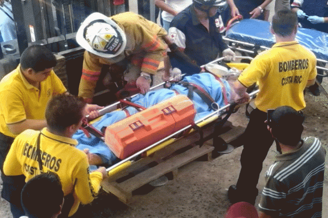 Descarga de 20 mil voltios. Descarga de 20 mil voltios.