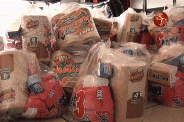 Víveres para unos 200 asociados. Víveres para unos 200 asociados.