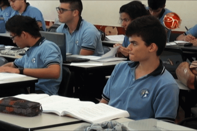 Estudiantes. Estudiantes.