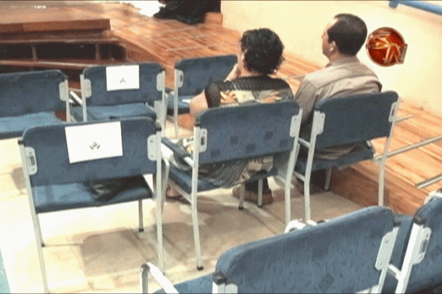 Las sillas para el Concejo están así. Las sillas para el Concejo están así.