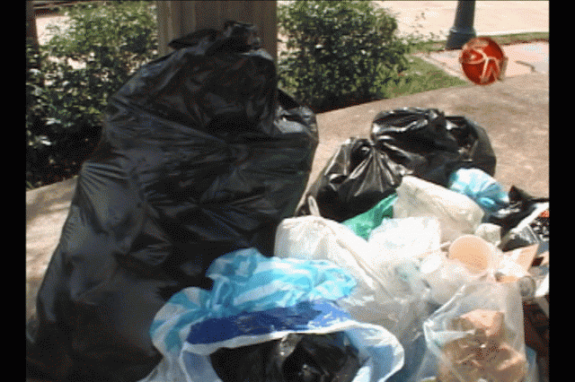 Construirían un relleno para depositar la basura. Construirían un relleno para depositar la basura.