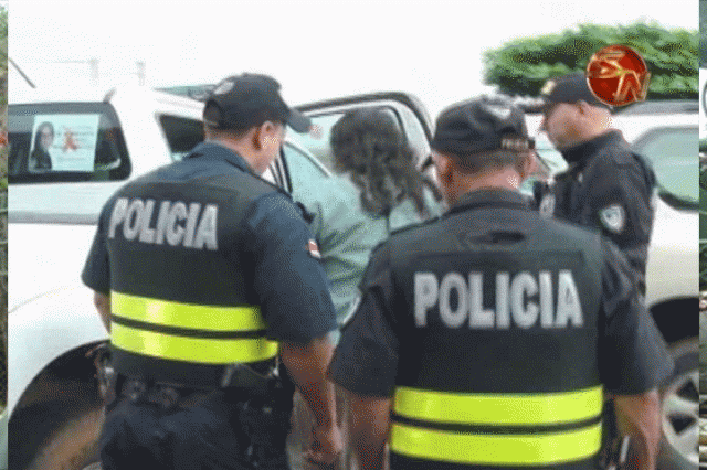 Lo detuvieron ayer. Lo detuvieron ayer.