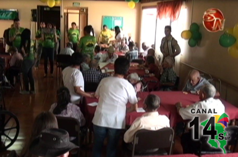 Colaboradores de Café del Valle llevaron alegría al Hogar de Ancianos
