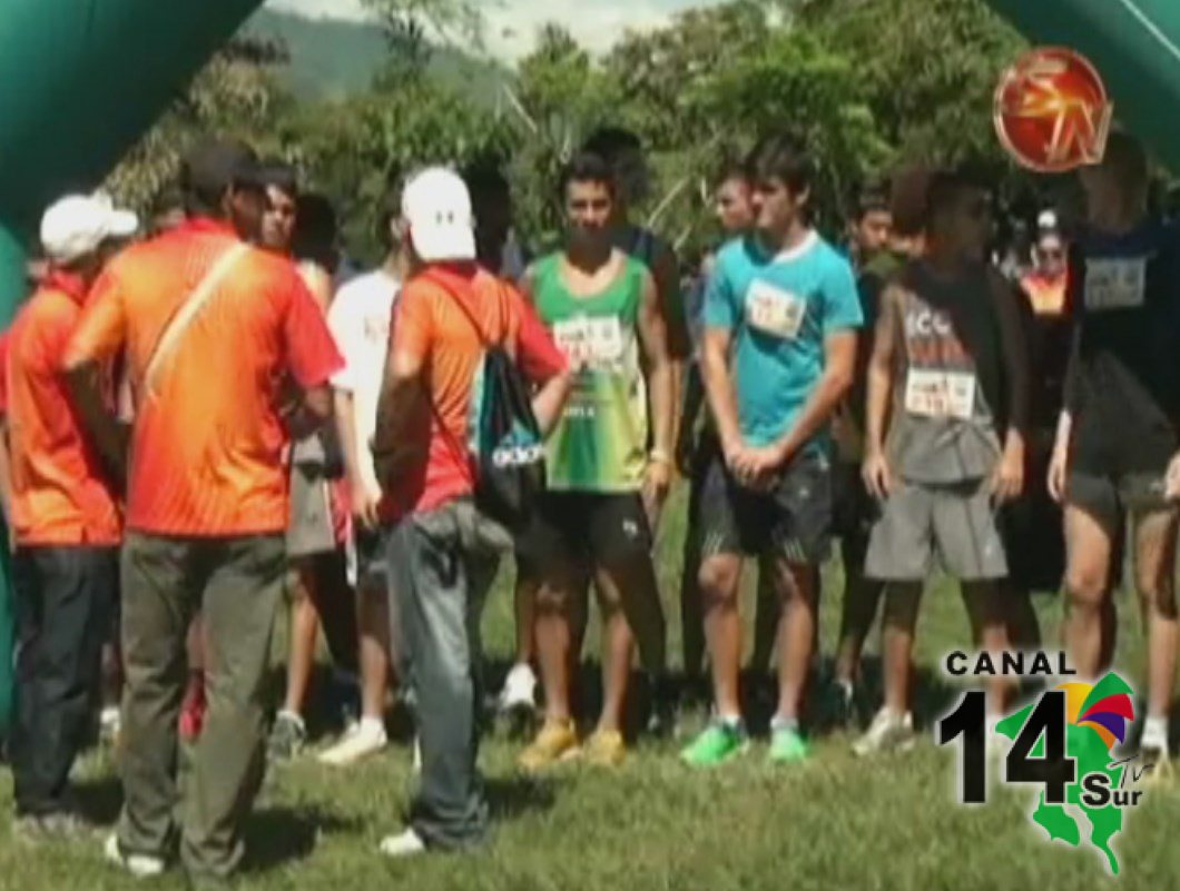 120 estudiantes En Pérez Zeledón se preparan para la final regional de Campo Traviesa