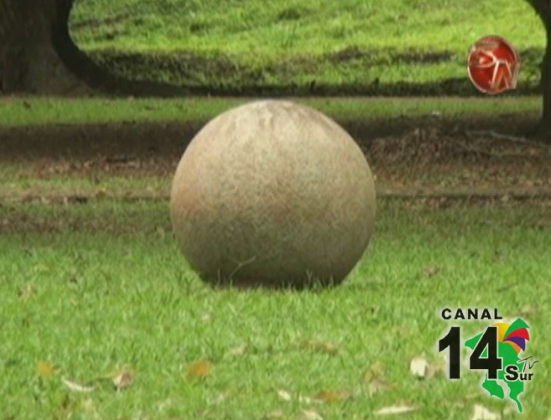 Tres esferas serán colocadas en pedestales como parte de la remodelación del parque de Ciudad Cortés