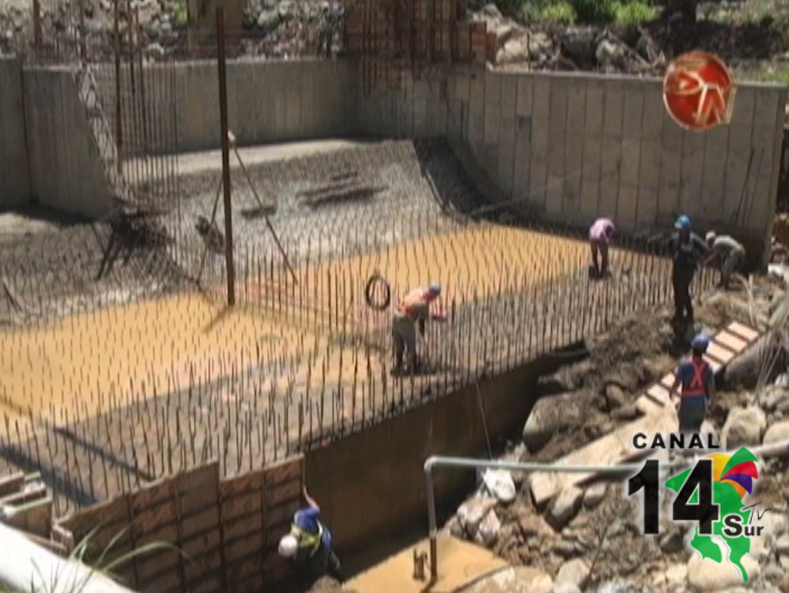 Reconstrucción del dique en Quebradas en Pérez Zeledón lleva un 70% de avance