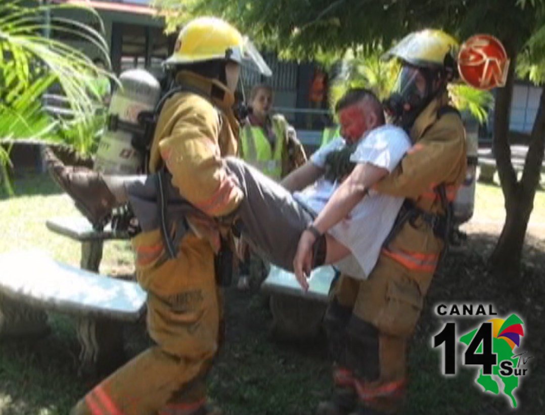 Simulacro de emergencia pone a prueba el plan estratégico de la Escuela Pedro Pérez Zeledón