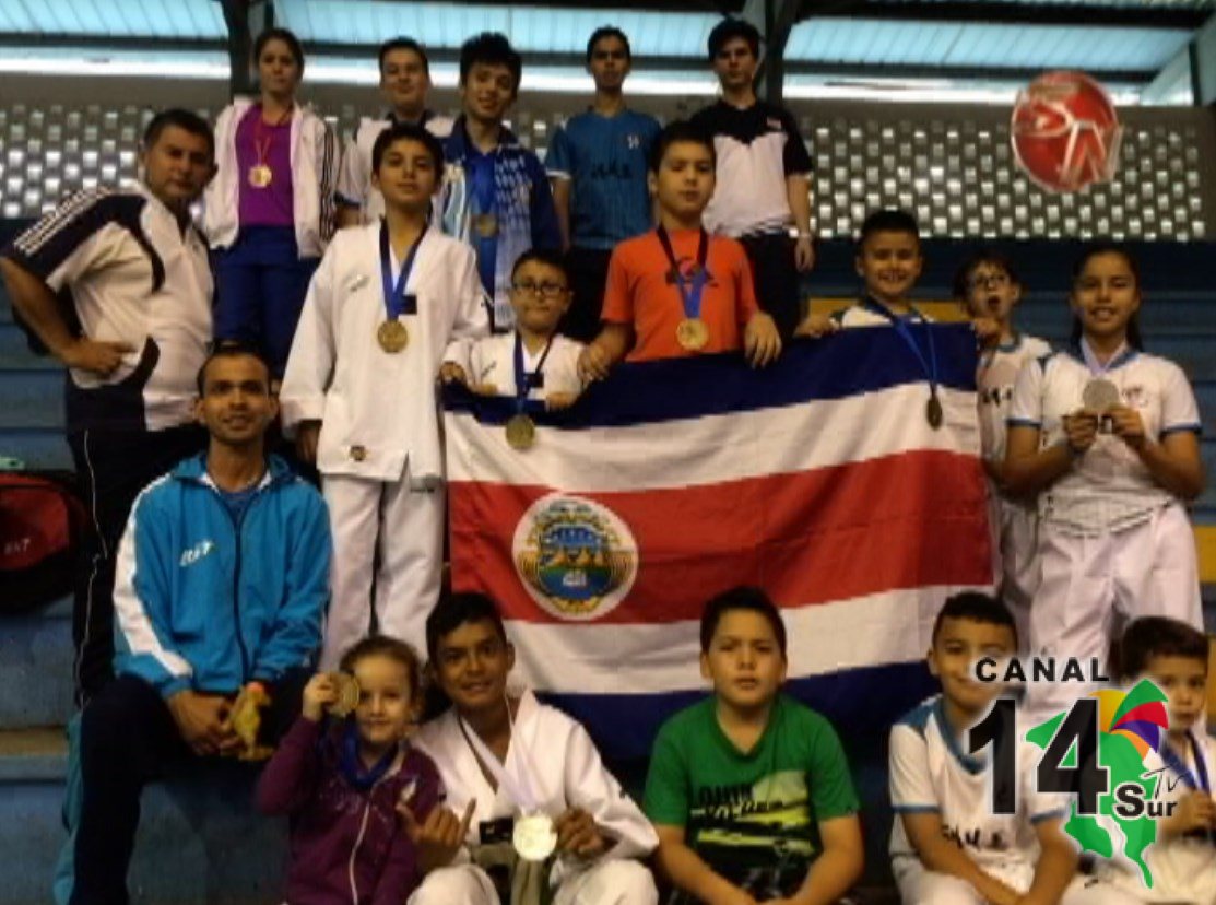 Academia de Taekwondo Brun k Tae  logra nueve medallas de oro en campeonato en Panamá