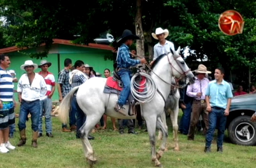 Caballistas disfrutaron de bellos paisajes en Rey Curré