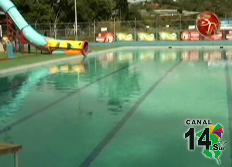 Comisión de Asuntos Culturales analizará propuesta para que personas con discapacidad usen la piscina gratuitamente