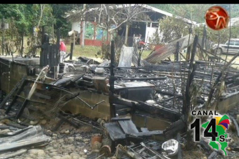 Piden ayuda para familia  que perdió todo en incendio en Concepción de Pilas