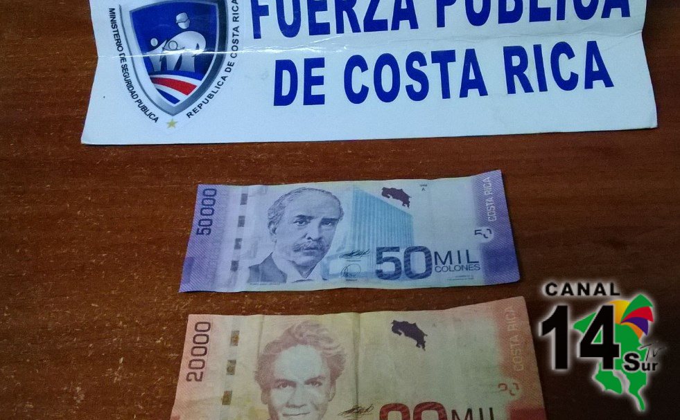 Policía detuvo a dos mujeres como sospechosas de realizar compras con billetes falsos en Golfito