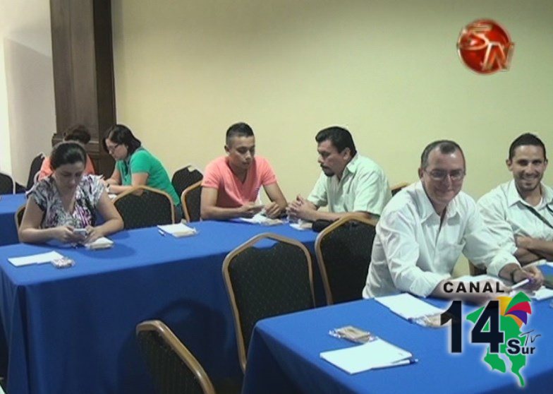 Empresarios de la zona Sur participaron en charla sobre exportación