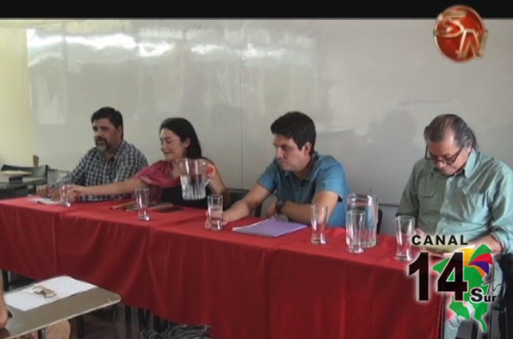 La Universidad Nacional realizó un encuentro poético enfocado en el tema de la migración centroamericana