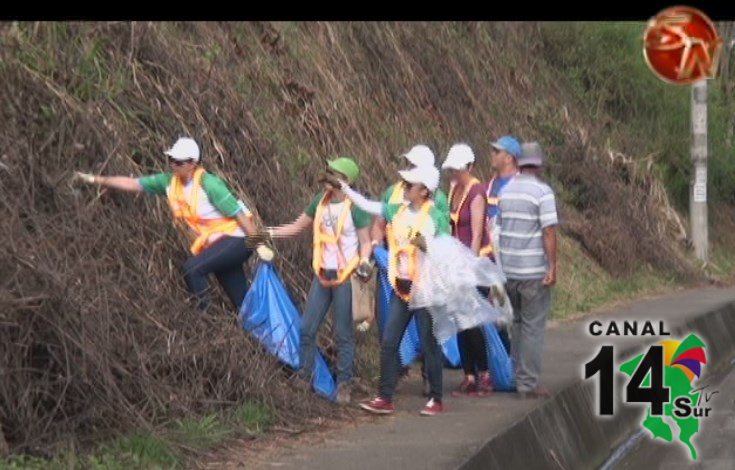 Amigos del Ambiente limpiaron varias calles en Pérez Zeledón