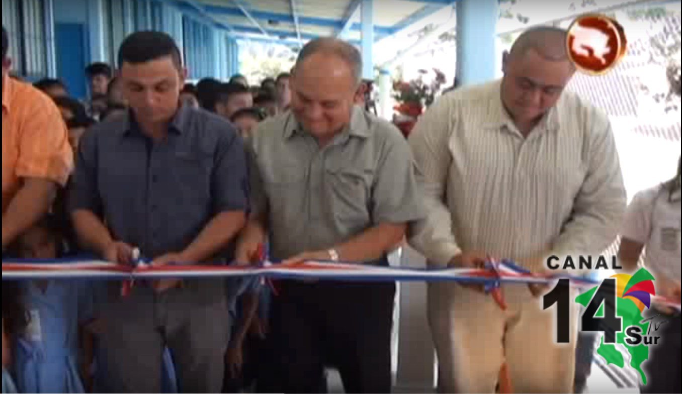 Escuela El Quemado inaugura su nueva infraestructura