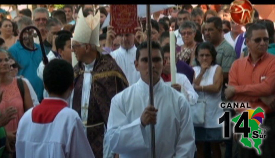 Cientos de católicos vivieron una fiesta este domingo