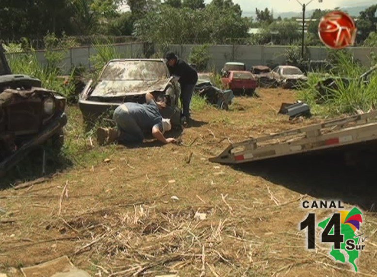 Comité de Seguridad comunitaria de Villa Ligia inició el retiro de vehículos donados por el Tránsito