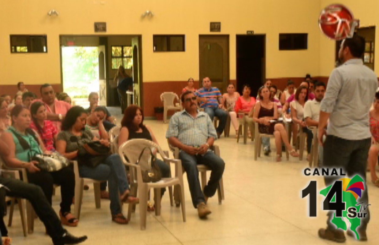 Con jornada de reflexión motivan a padres de familia