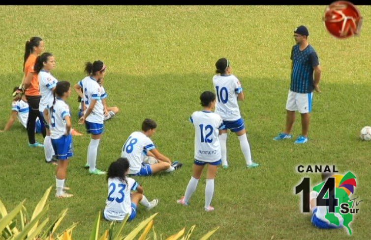 Foguearse contra equipos masculinos es parte de la preparación de Juventud PZ de cara al torneo femenino