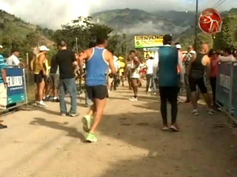 8 kilómetros esperan a corredores en Carrera de la Mora