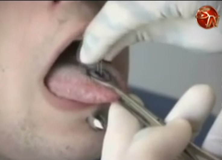 Darán curso sobre el uso del piercing en la boca