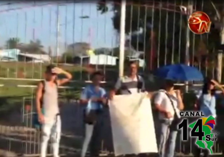 Estudiantes cerraron colegio en Guaycará de Golfito