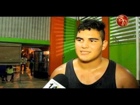 Jóvenes combinan estudio con entrenamientos previo a eliminatorias de boxeo