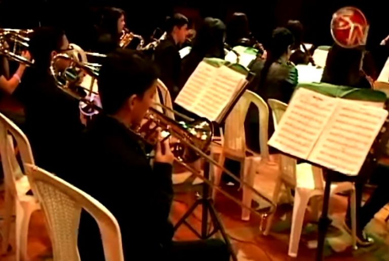 Sinfónica brindará concierto con banda de la UCR