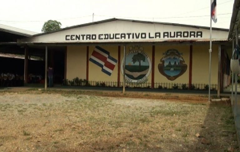Un funcionario de la Caja Costarricense de Seguro Social habría abusado de una menor en la Escuela La Aurora