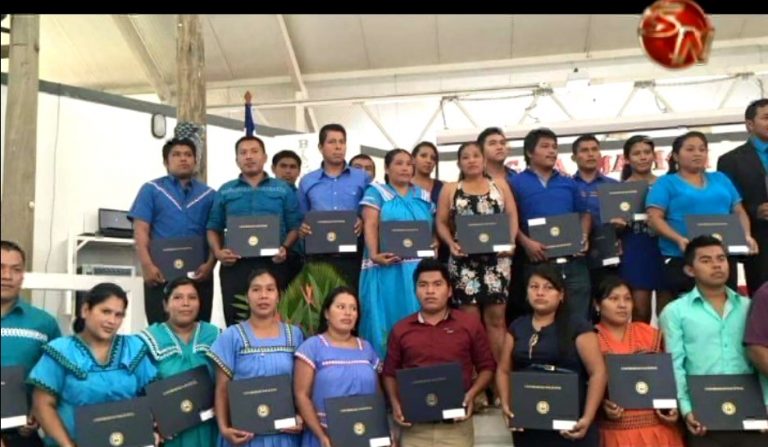 Campus Coto de la Universidad Nacional graduó estudiantes de zonas Indígenas